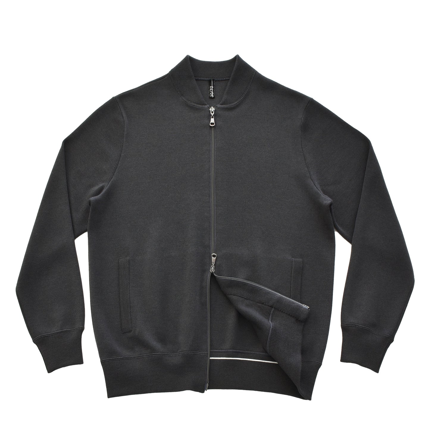 SPACE-GRAY