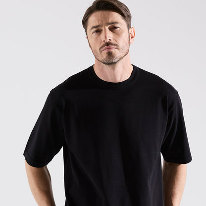 着用カラー：BLACK