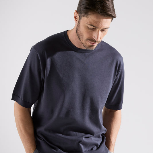 着用カラー：ASPHALT-GRAY