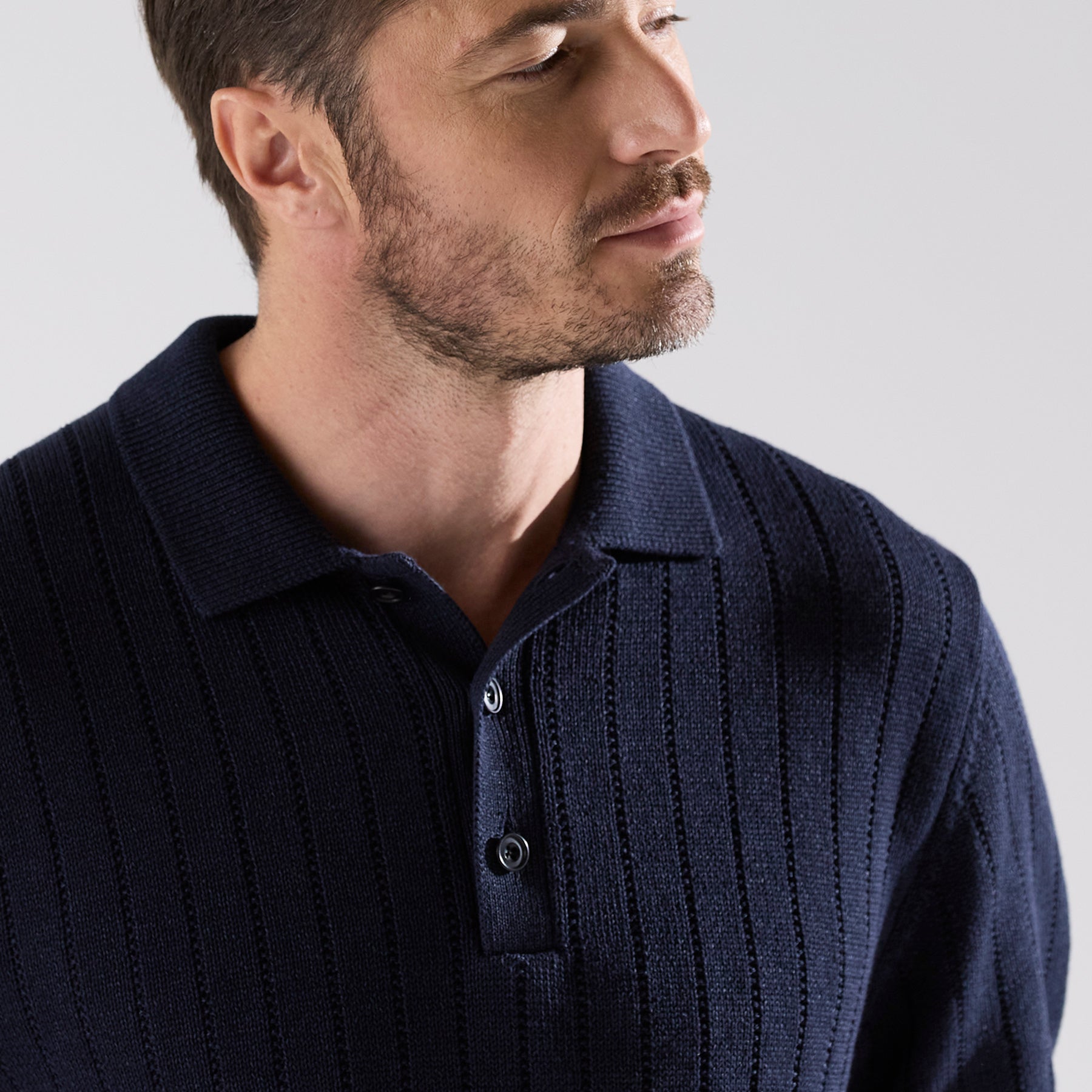 着用カラー：NAVY