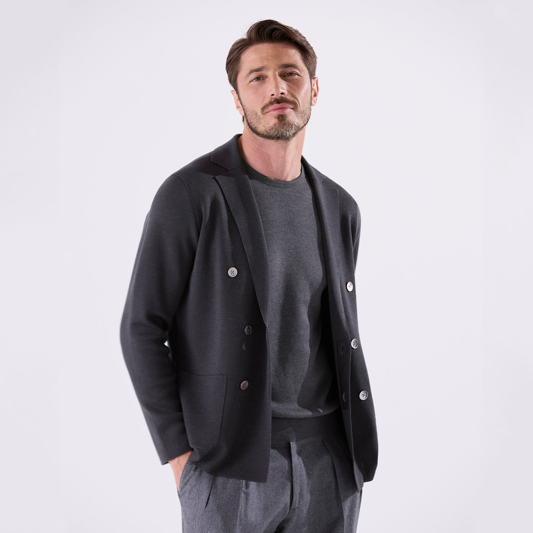 着用カラー：SPACE-GRAY