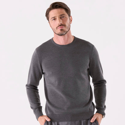 着用カラー：TOP-GRAY