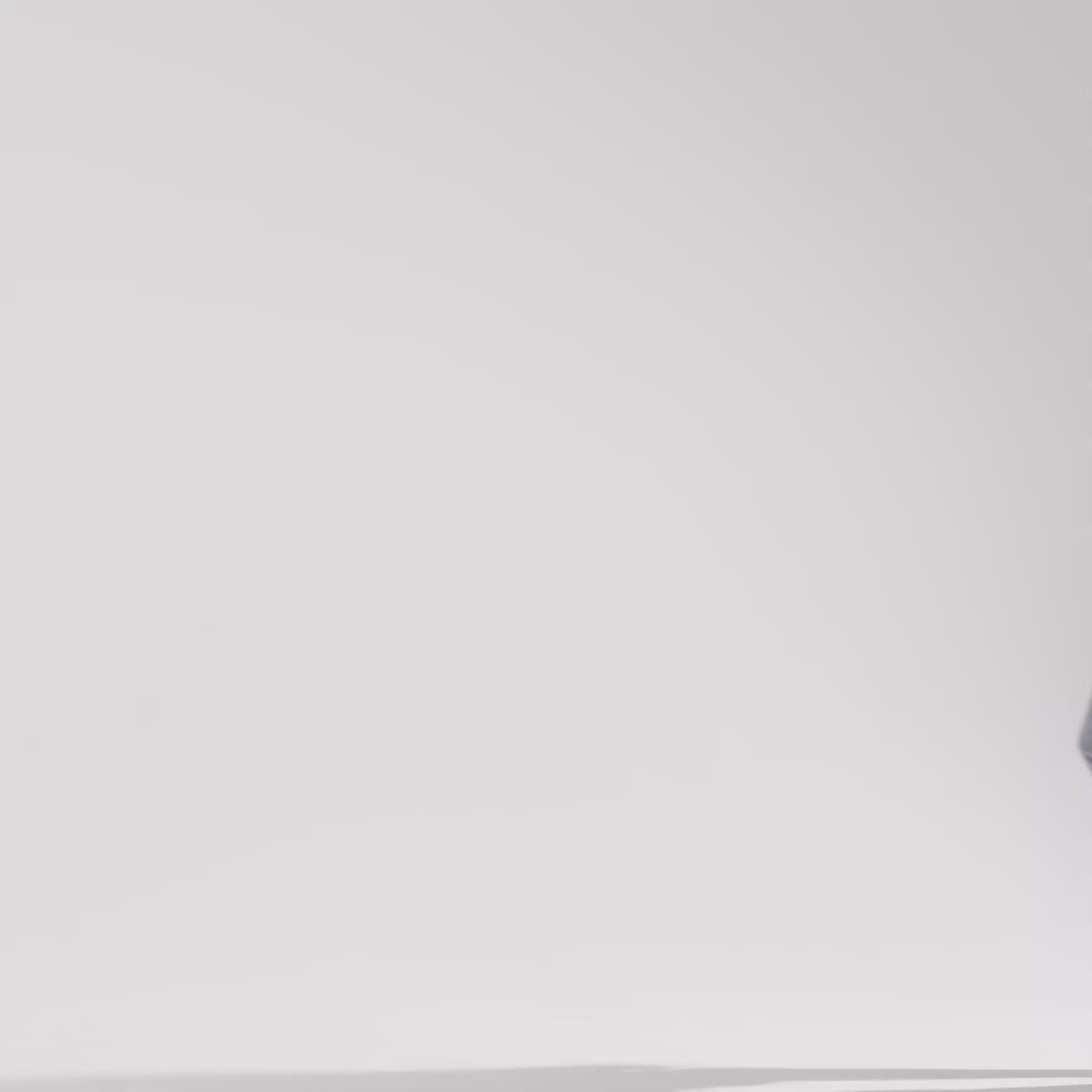 着用カラー：ASPHALT-GRAY